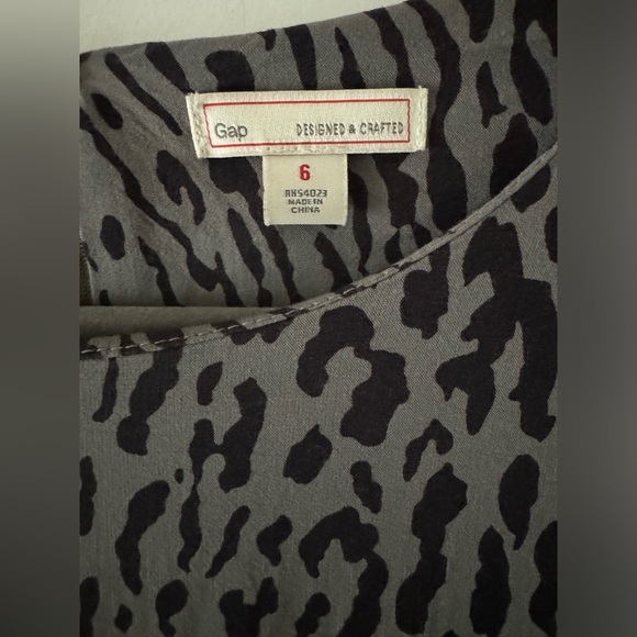 GAP Dress - Picture 2 of 3